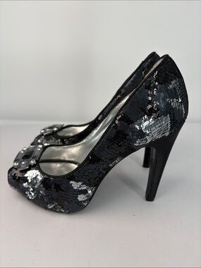 🌪️ Nina Black & Silver Sequin super High Heel Pumps with gem  Accent peep toe